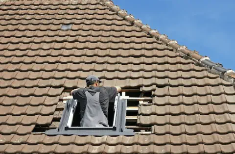 Pose de velux - Le Montsaugeonnais